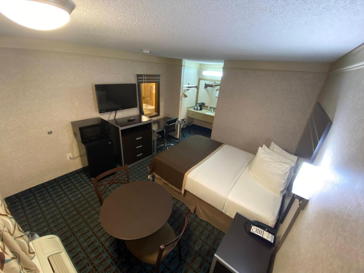 Deluxe Inn - Fayetteville I-95 Exteriér fotografie
